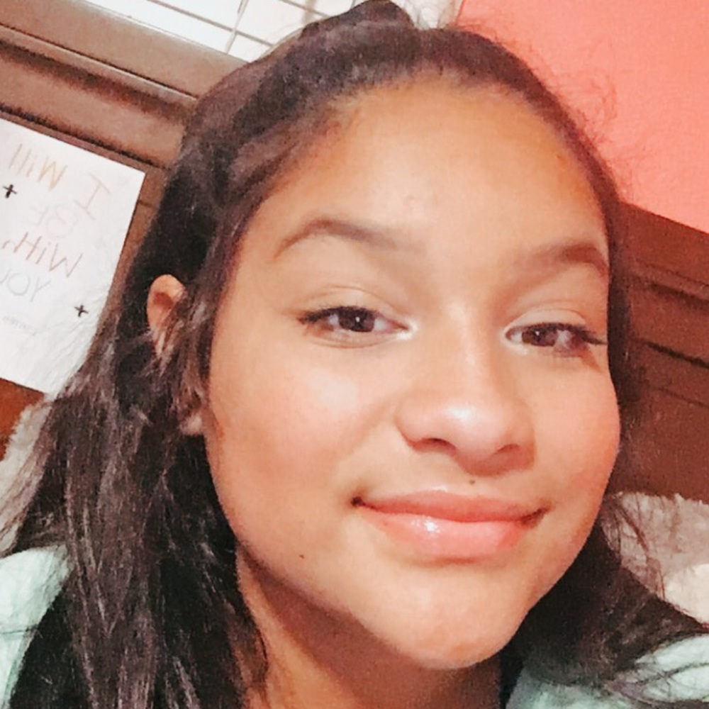 Meet your Posher, Adriana